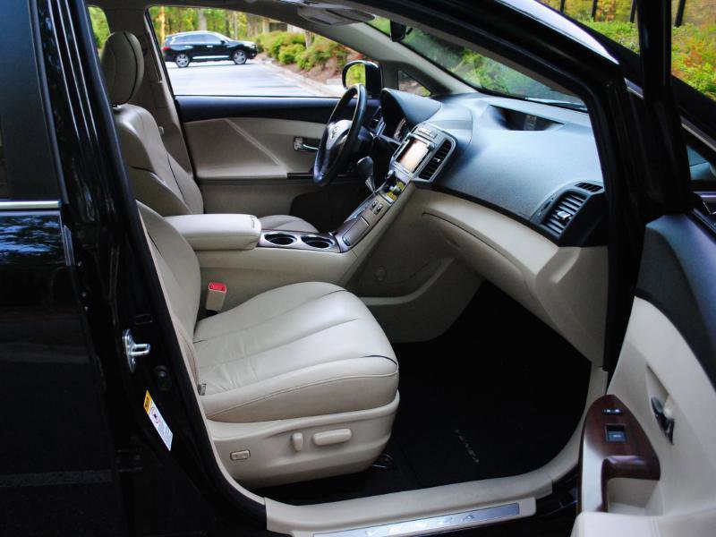 Used 2009 Toyota Venza image 15