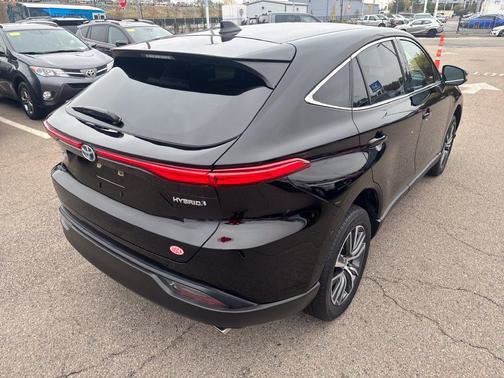 Used 2023 Toyota Venza LE AWD/4WD image 9