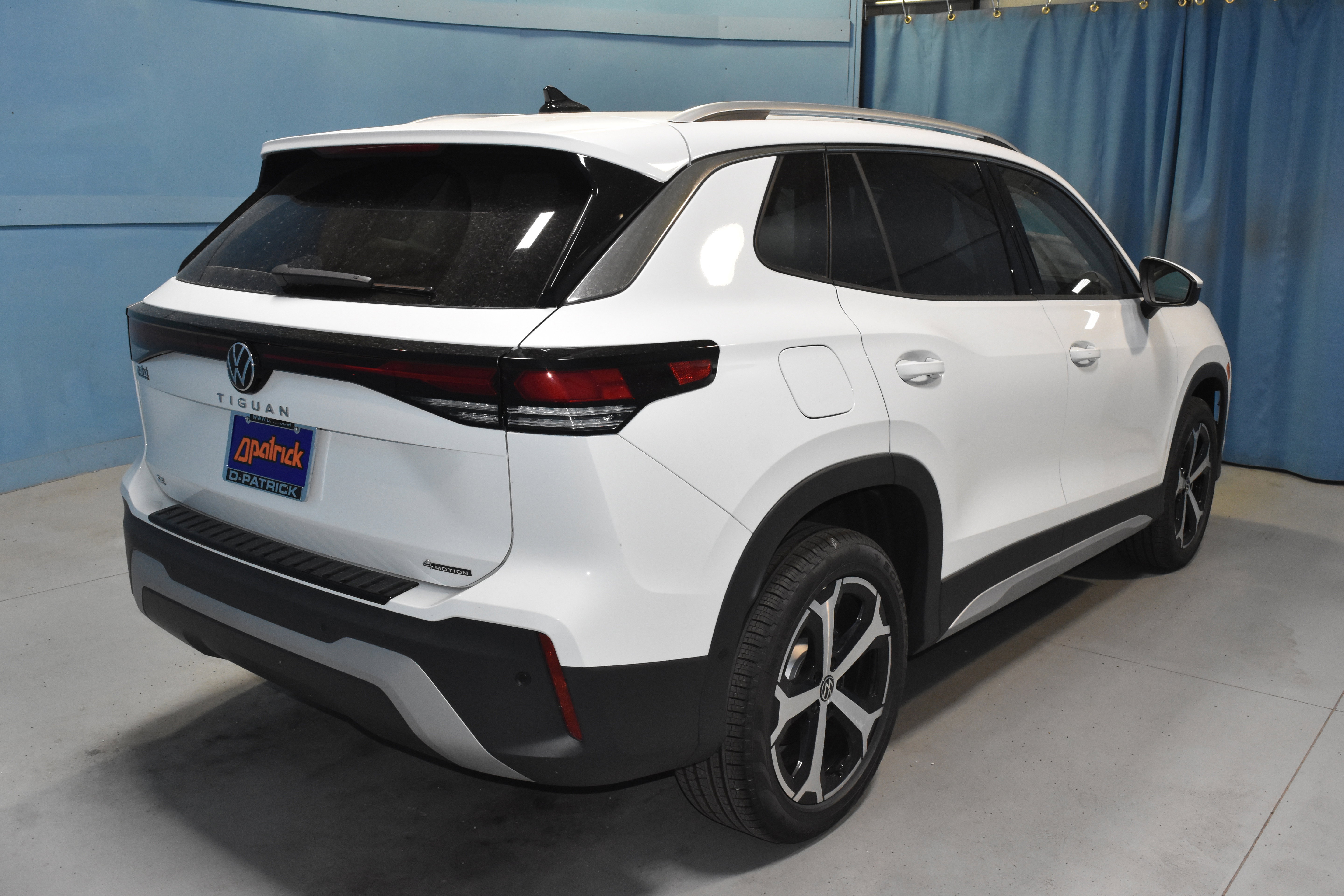 New 2026 Volkswagen Tiguan SE AWD/4WD image 21