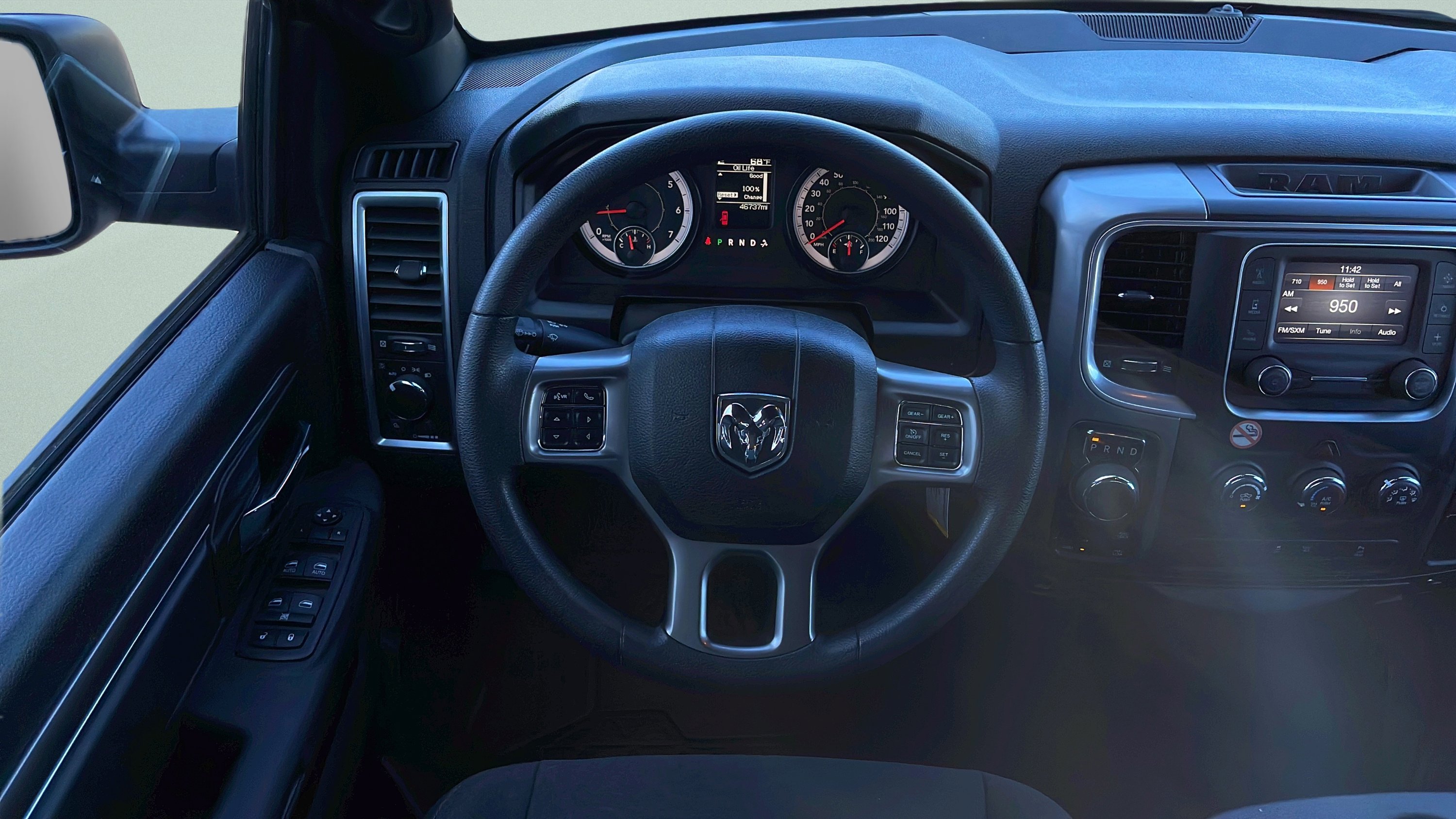 Used 2024 RAM 1500 Classic Warlock AWD/4WD image 10