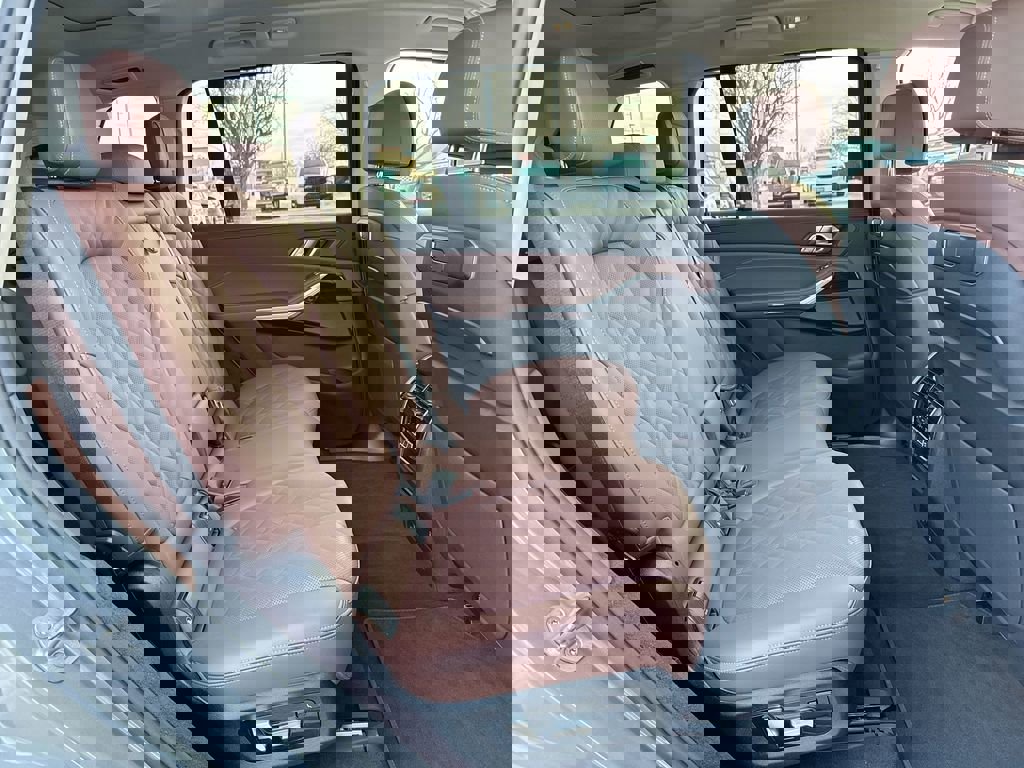 Used 2026 BMW X7 xDrive40i image 28