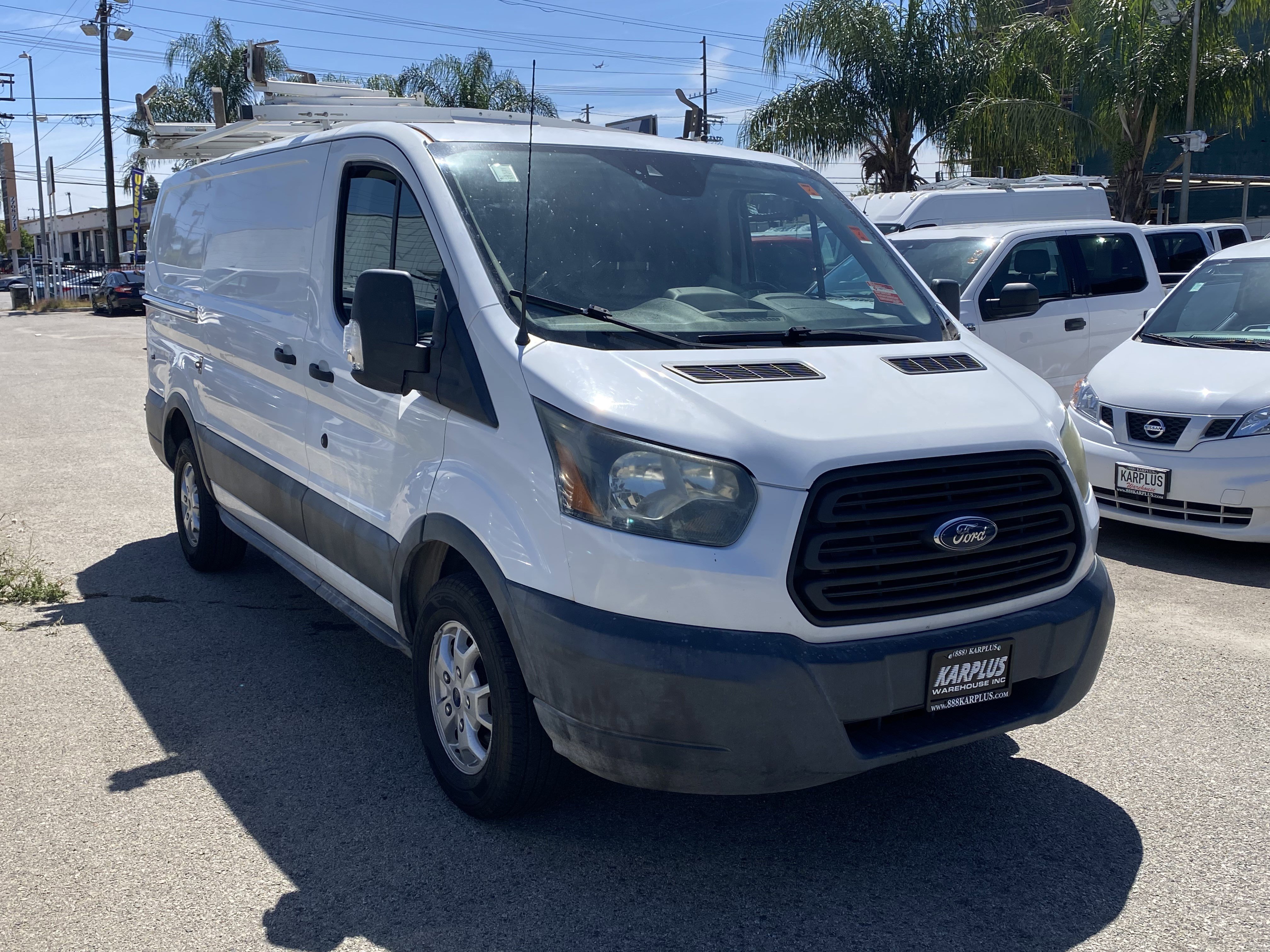 Used 2016 Ford Transit 250 130 Low Roof RWD image 5