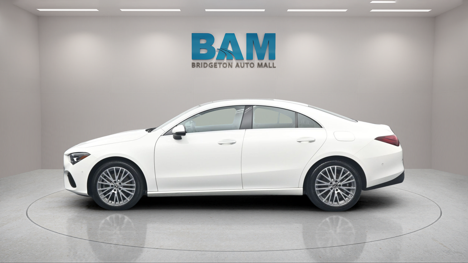 Used 2025 Mercedes-Benz CLA 250 image 4