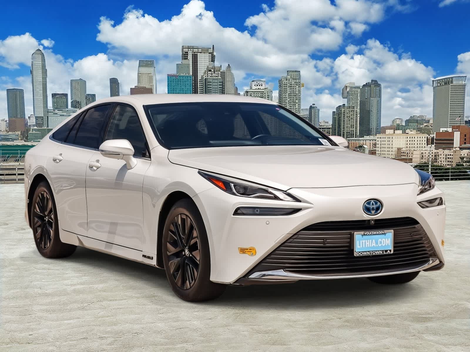 Used 2022 Toyota Mirai w/ Advanced Technology Package RWD image 3