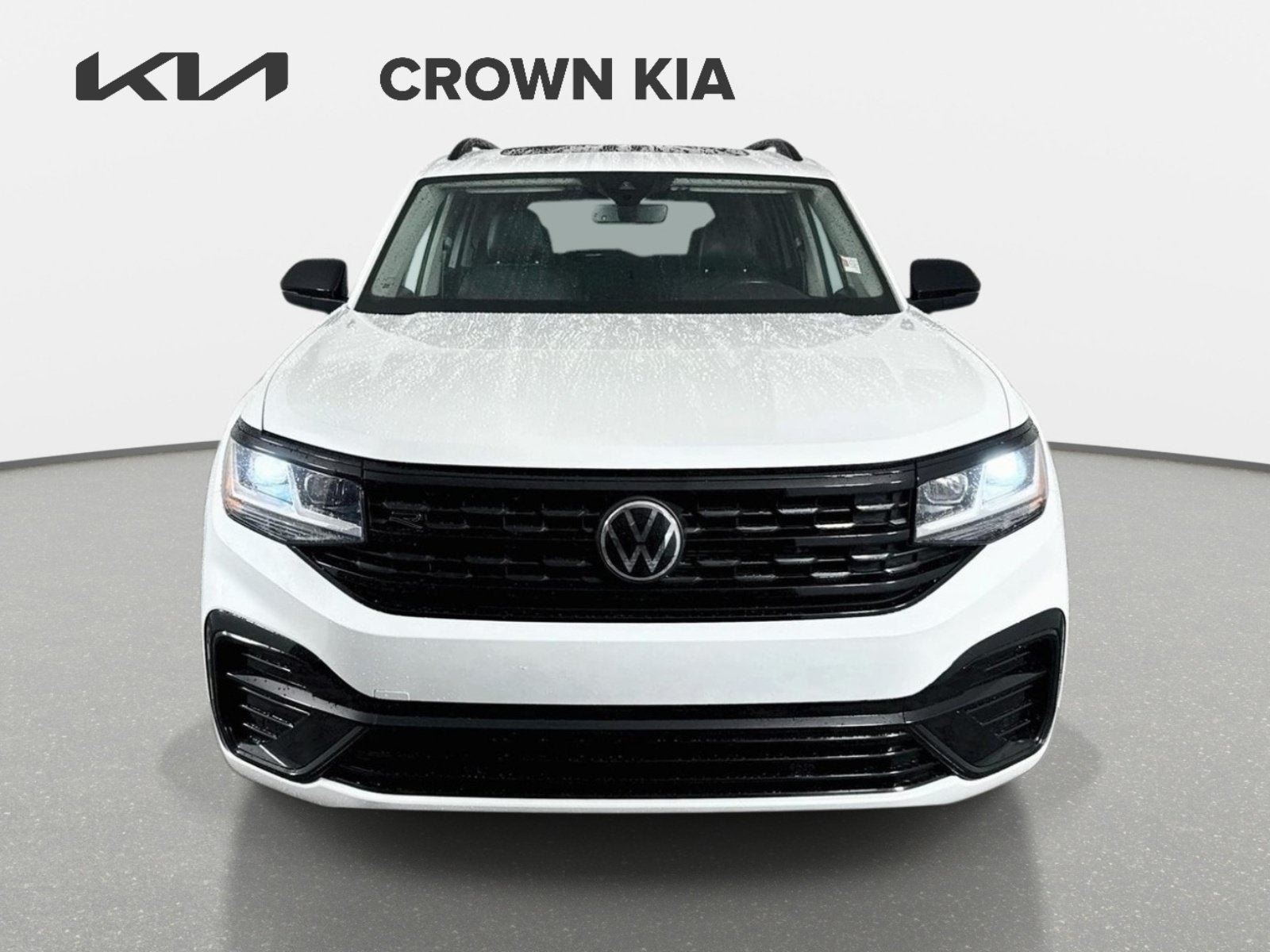 Used 2023 Volkswagen Atlas SEL R-Line AWD/4WD image 2