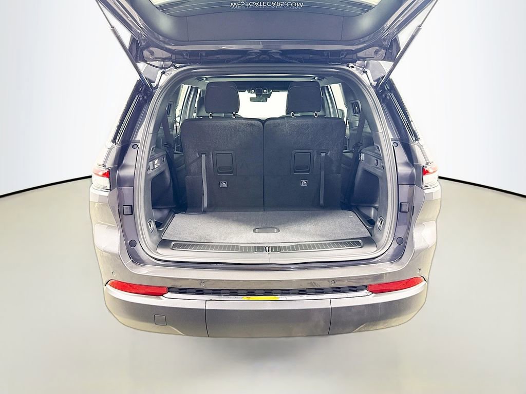New 2025 Jeep Grand Cherokee L Laredo image 14