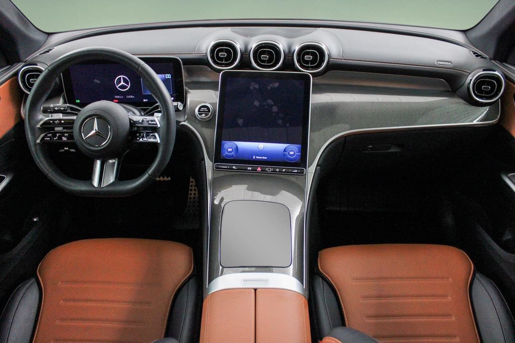 Used 2024 Mercedes-Benz GLC 300 image 19