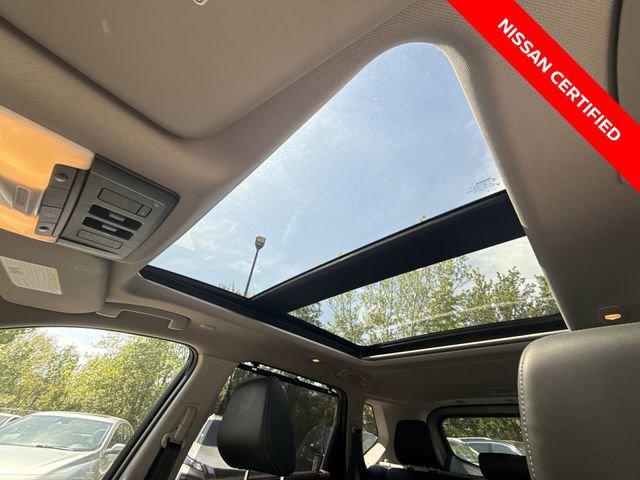 Certified 2022 Nissan Rogue Platinum w/ Head-Up Display Package AWD/4WD image 21