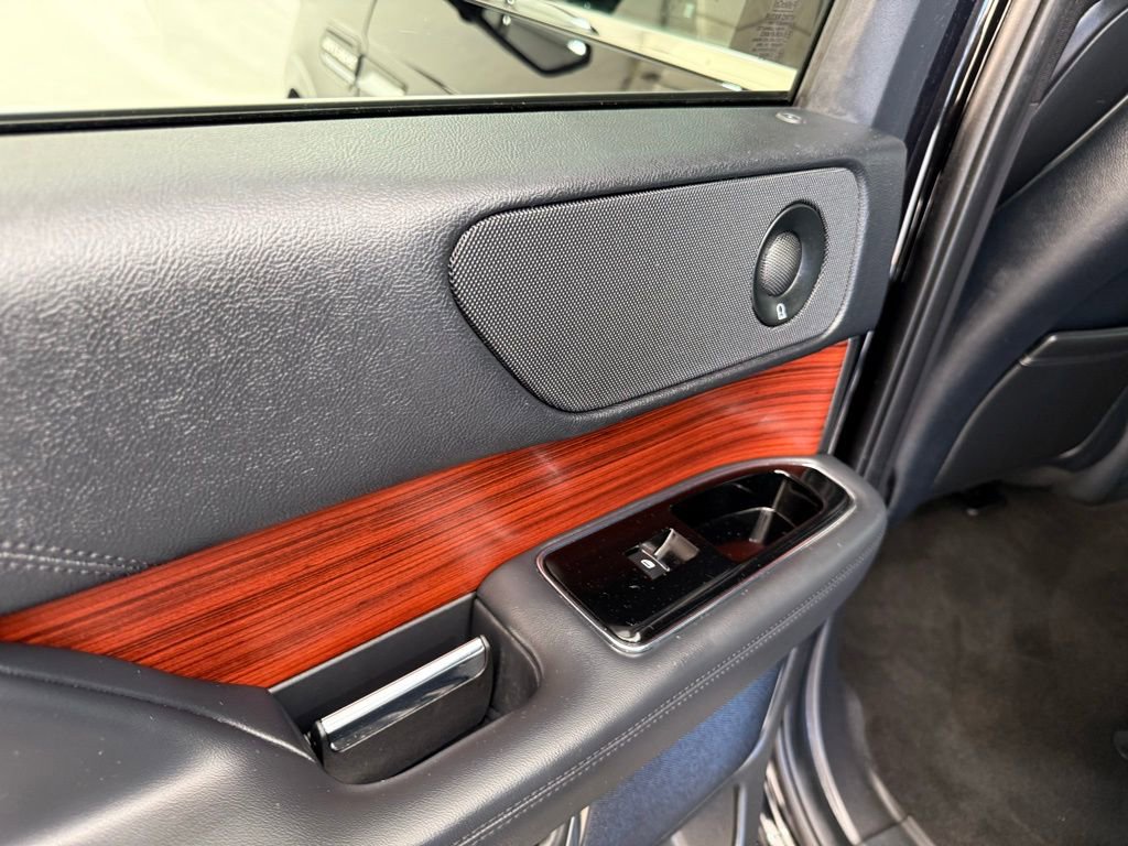 Used 2024 Lincoln Navigator Reserve image 21