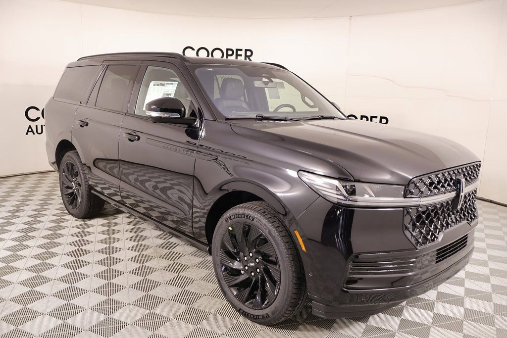 New 2025 Lincoln Navigator Reserve w/ Jet Appearance Package image 1