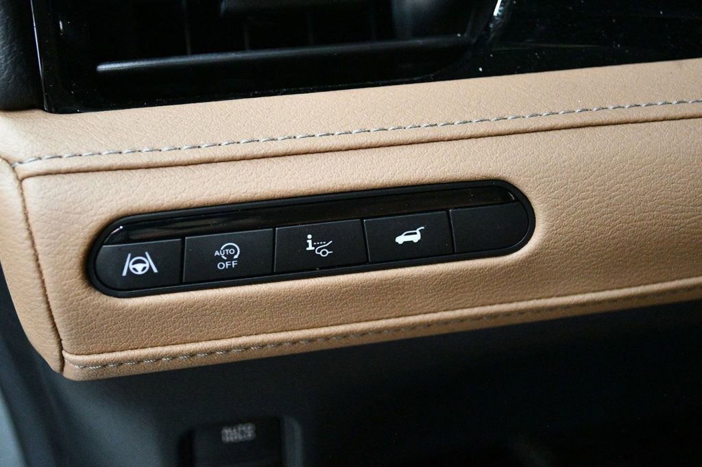 Used 2025 INFINITI QX80 Sensory image 71