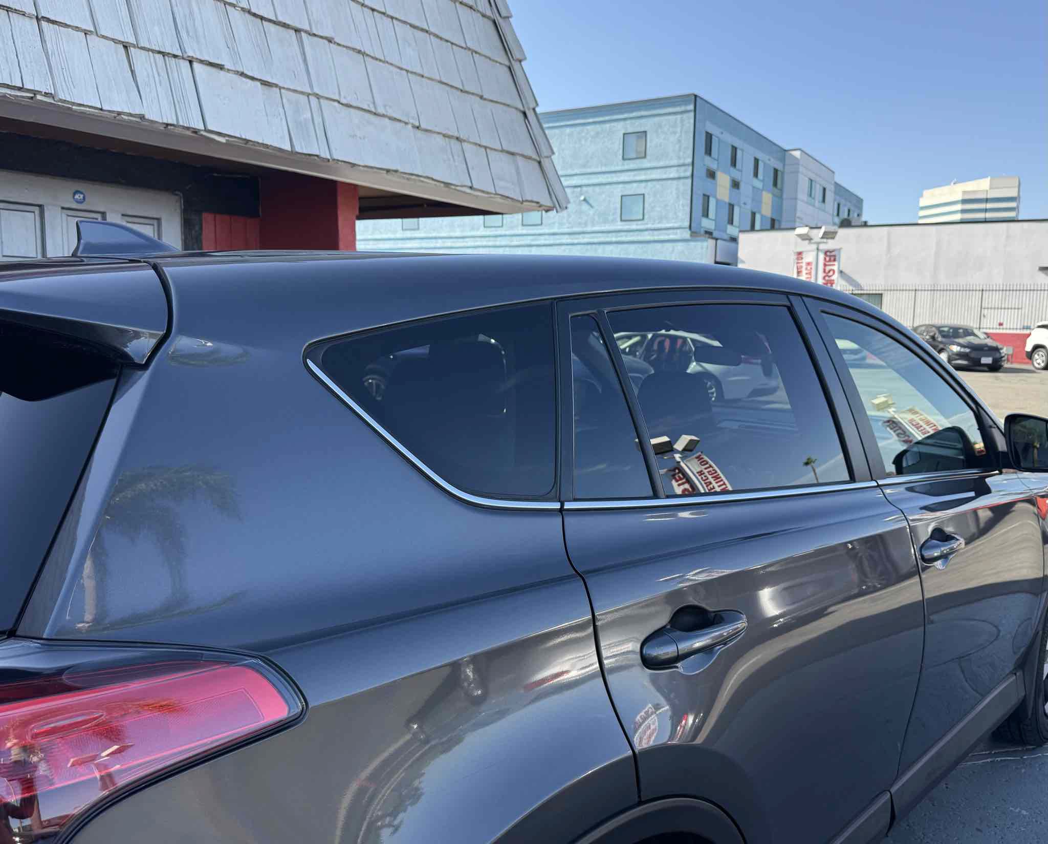 Used 2018 Toyota RAV4 LE w/ All Weather Liner Package FWD image 50