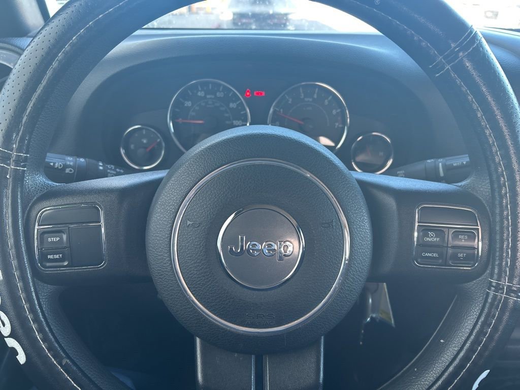 Used 2015 Jeep Wrangler Sport image 9