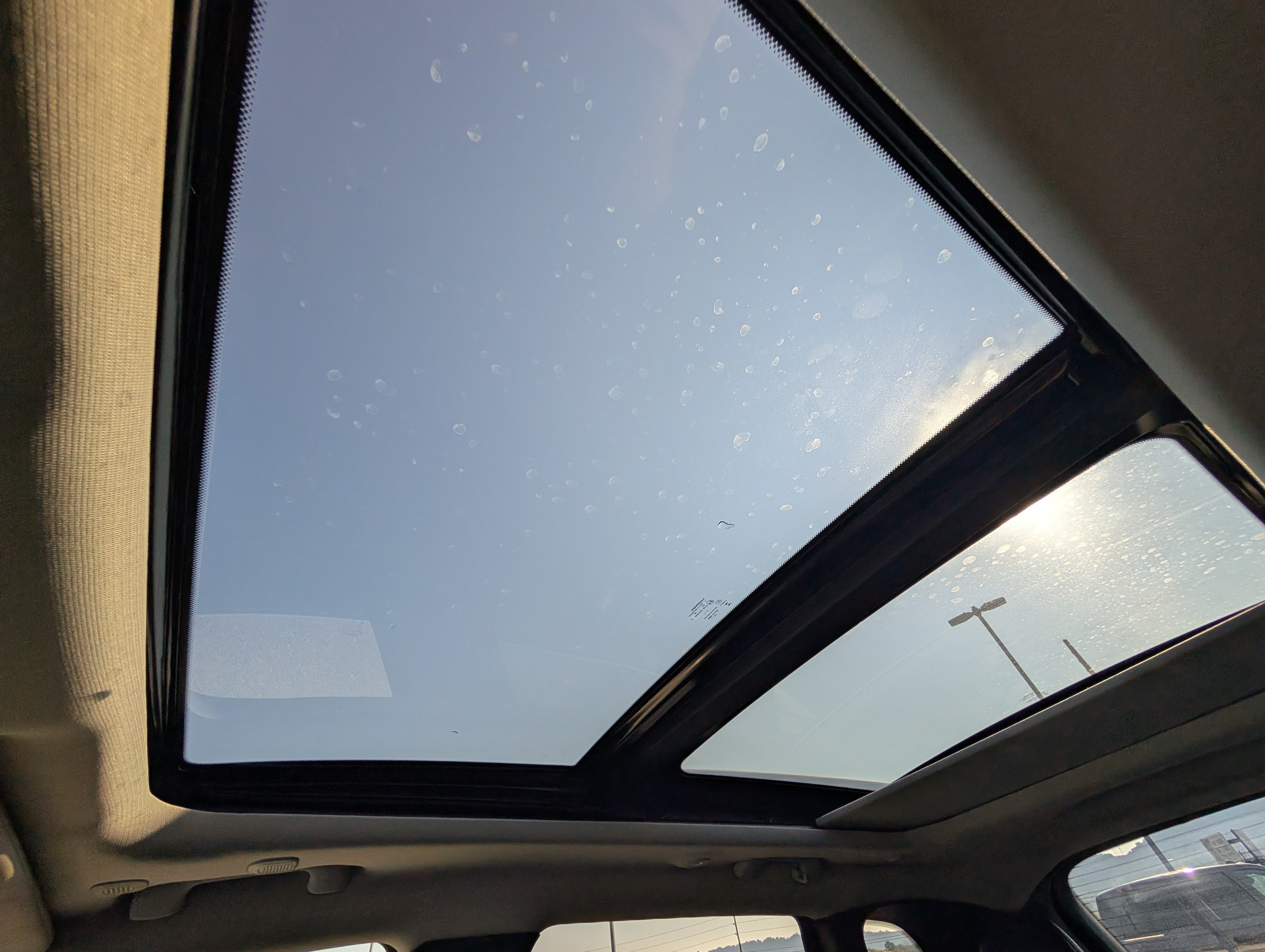 Used 2021 Jeep Cherokee Latitude Lux w/ Sun & Sound Group FWD image 24