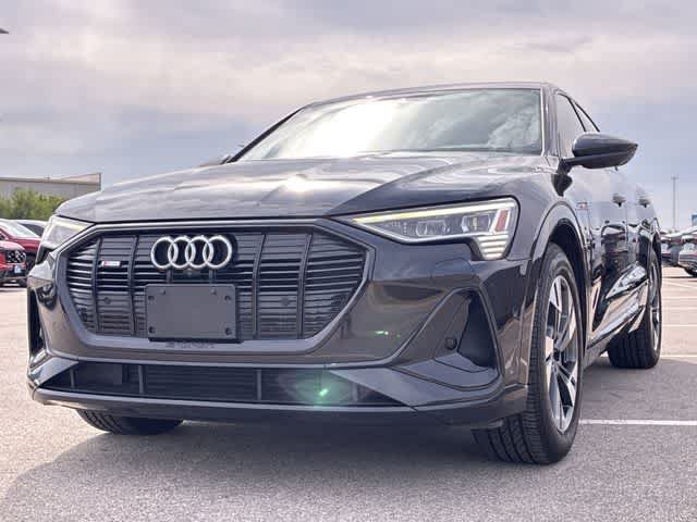 Used 2022 Audi e-tron Premium AWD/4WD image 11