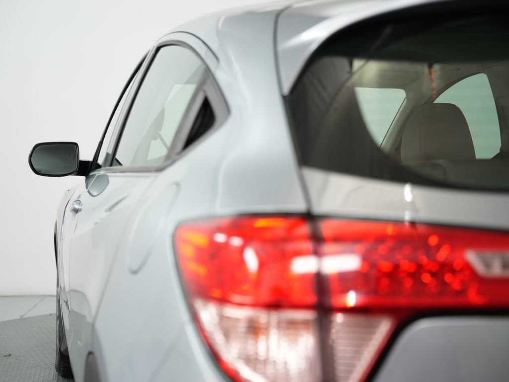 Used 2018 Honda HR-V LX image 51