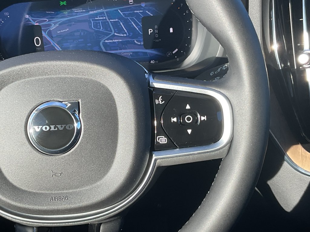 New 2026 Volvo XC60 B5 Plus w/ Protection Package Premier AWD/4WD image 24