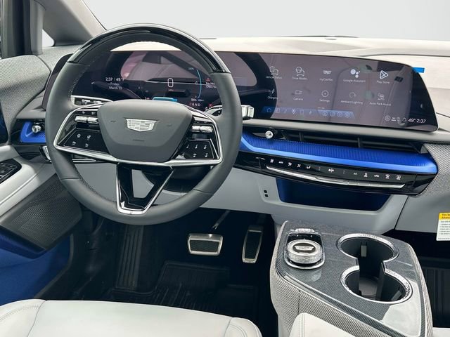 New 2026 Cadillac Optiq Luxury 1 image 2