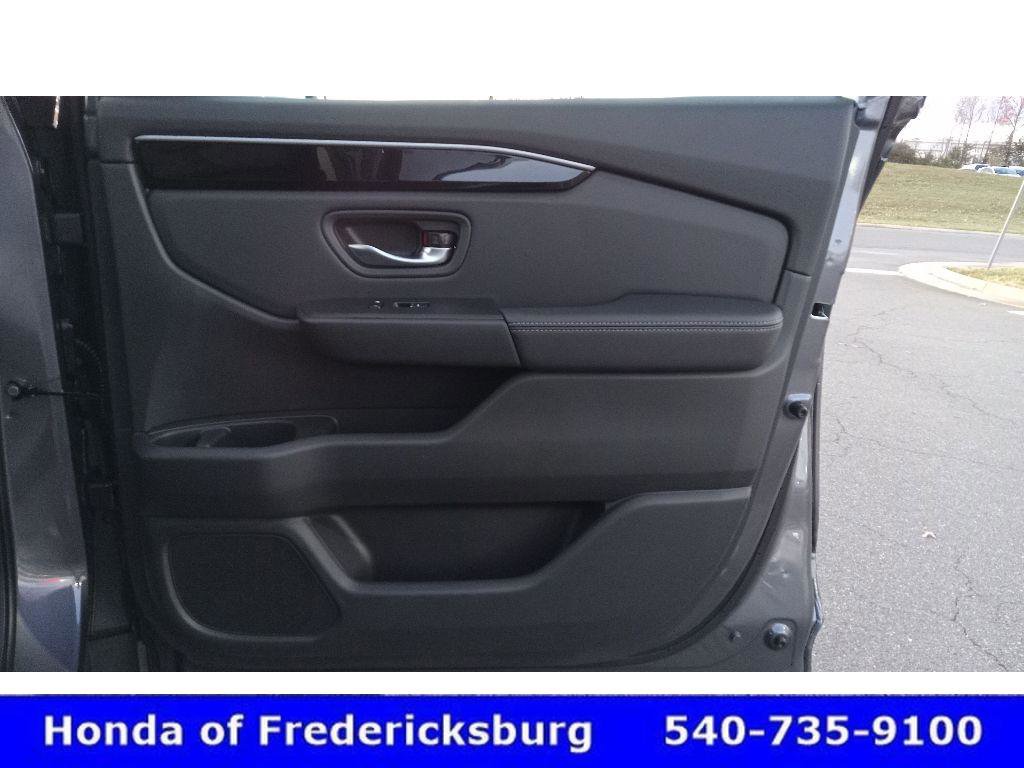 Certified 2025 Honda Pilot EX-L image 27