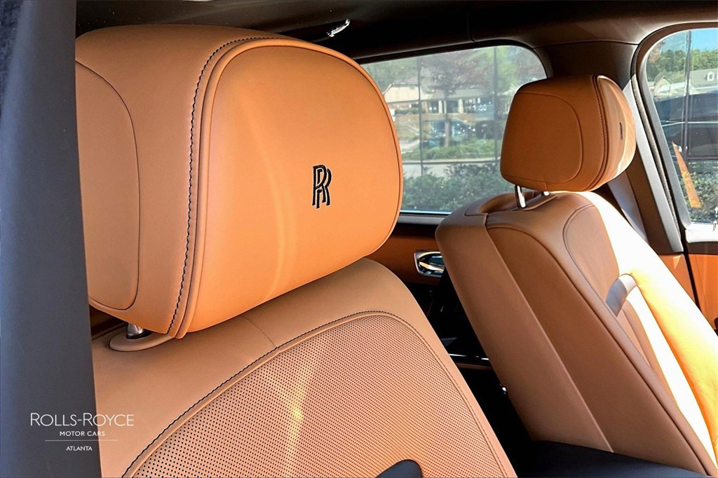 New 2026 Rolls-Royce Cullinan image 16