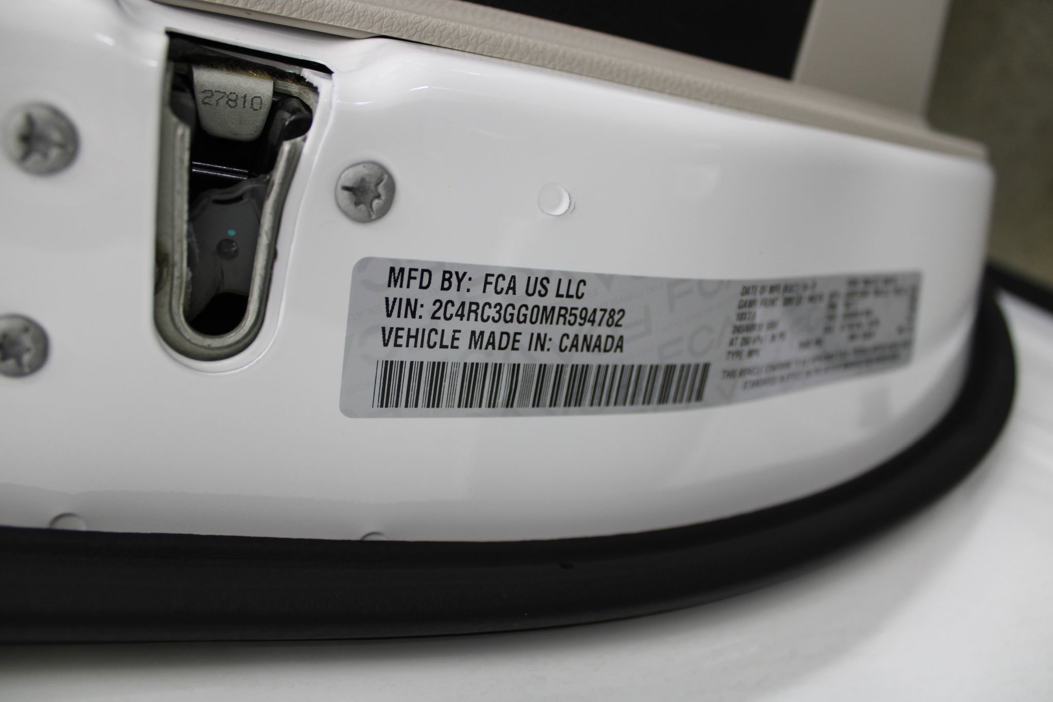 Used 2021 Chrysler Pacifica Limited w/ Premium & Safety Sphere Group AWD/4WD image 46