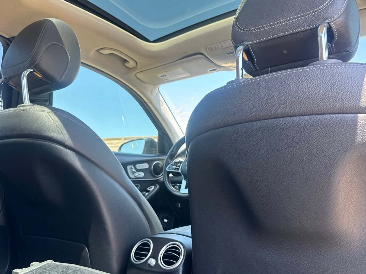 Used 2021 Mercedes-Benz GLC 300 image 32