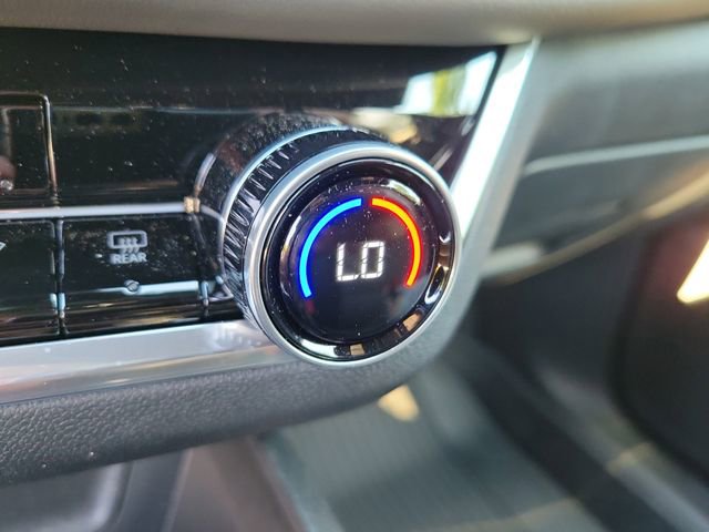 Used 2026 Chevrolet Equinox LT w/ Convenience Package II FWD image 24