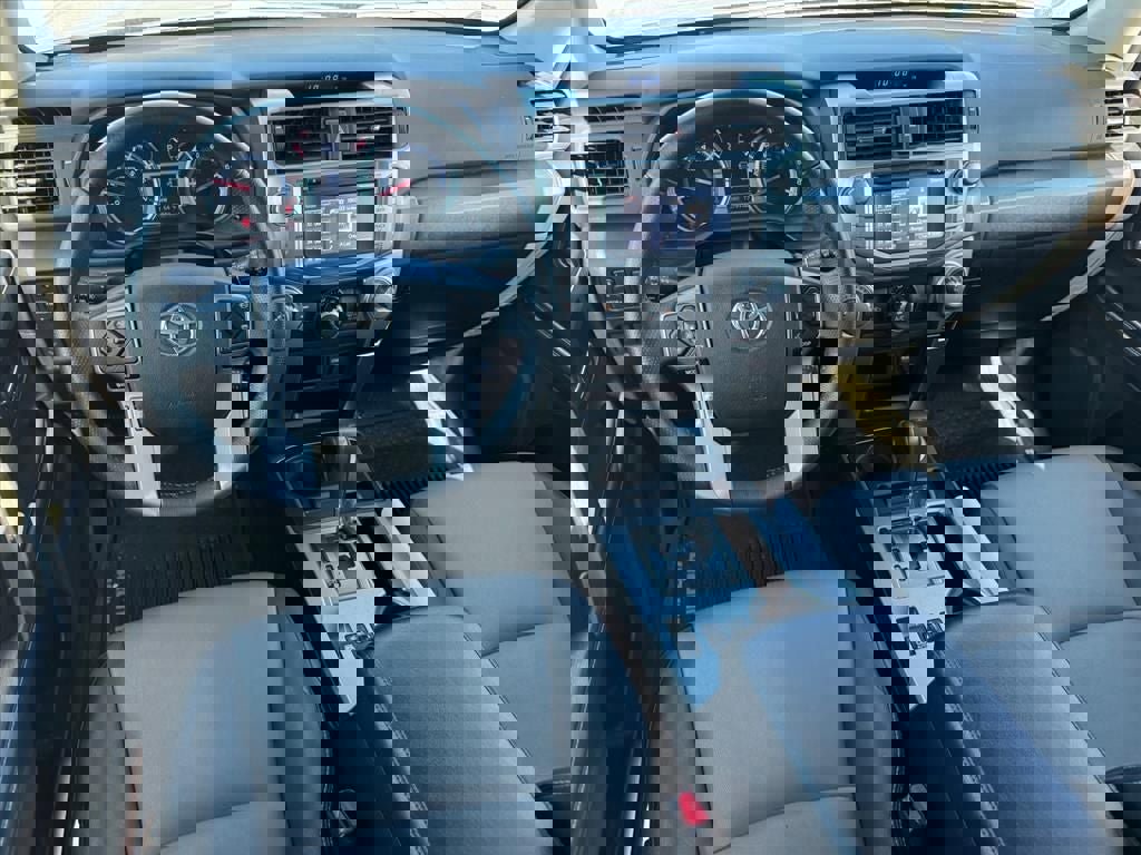 Used 2016 Toyota 4Runner SR5 image 11