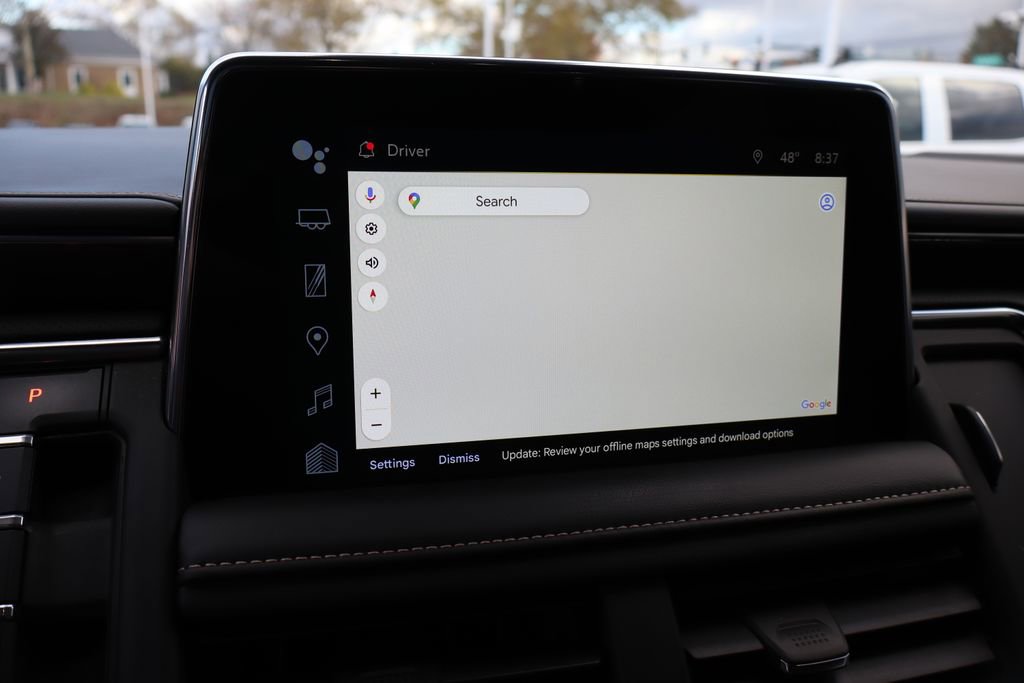 Used 2023 Chevrolet Suburban Premier image 22