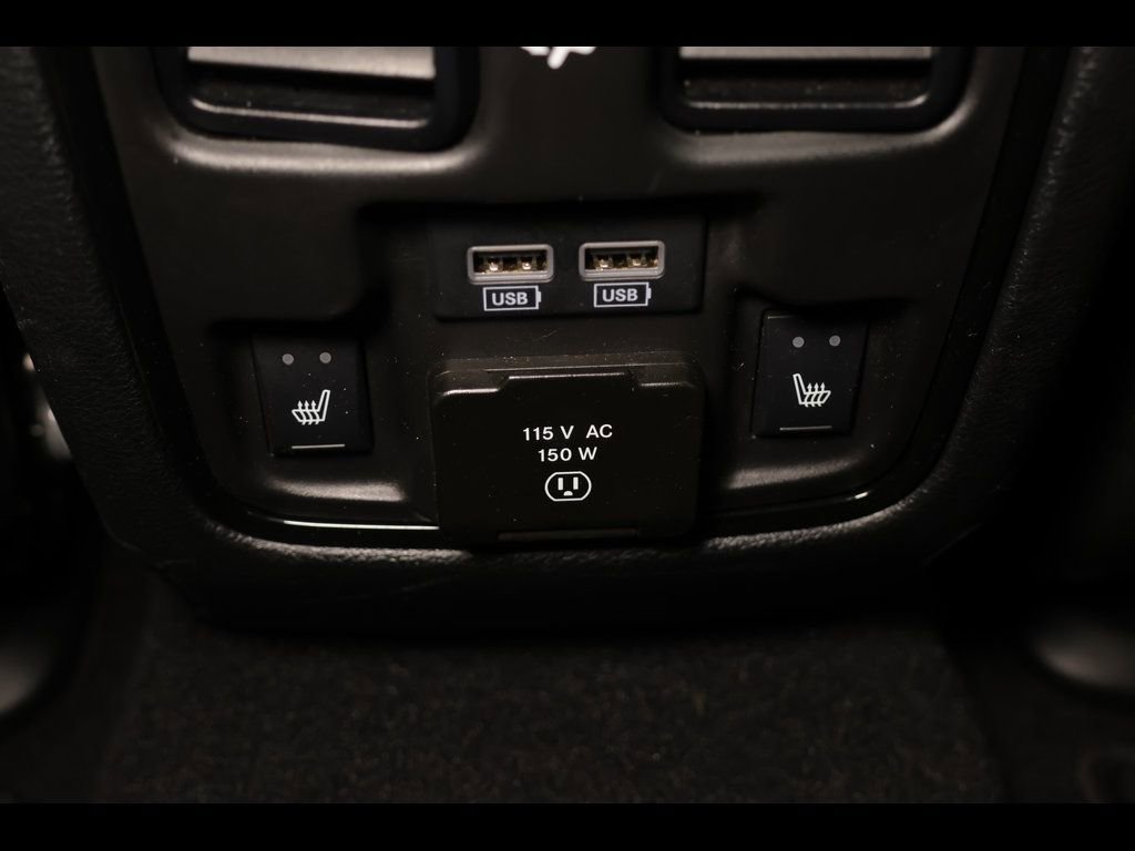 Used 2025 Dodge Durango GT image 33