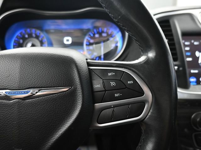 Used 2019 Chrysler 300 Touring w/ Sport Appearance Package image 15