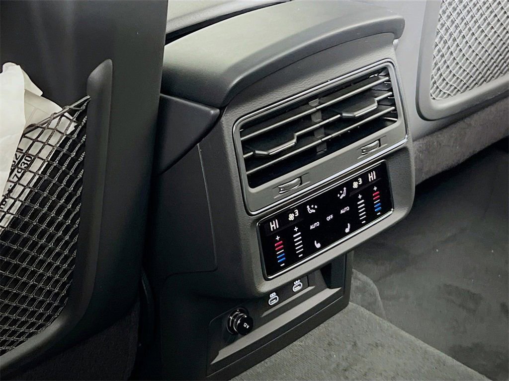 New 2026 Audi Q7 3.0T Premium Plus AWD/4WD image 22