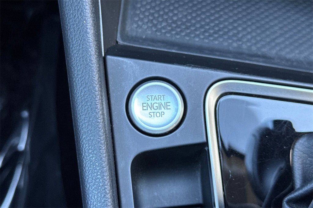 Used 2020 Volkswagen Jetta SE image 24