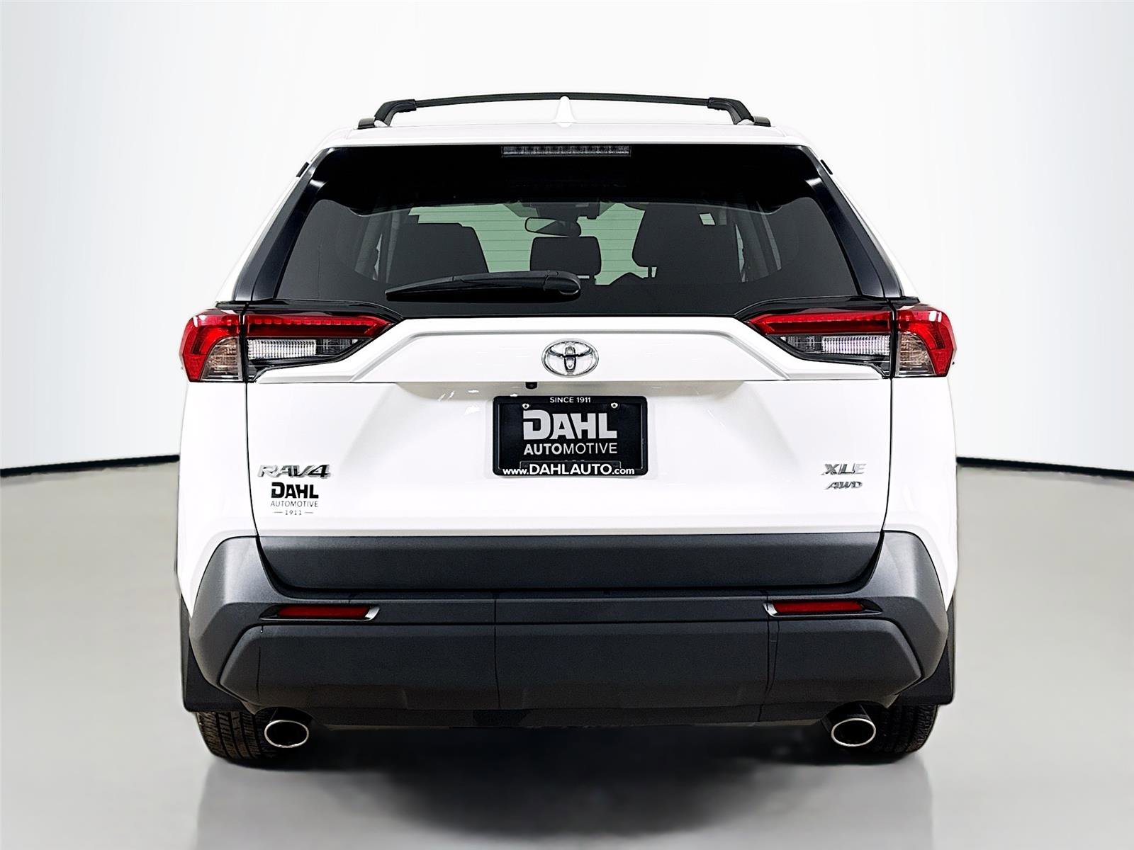 Used 2023 Toyota RAV4 XLE w/ Convenience Package image 6