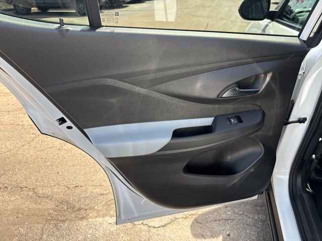 Used 2024 Buick Envista Preferred w/ Convenience II Package FWD image 17