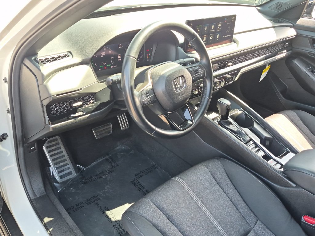 Used 2024 Honda Accord Sport image 8