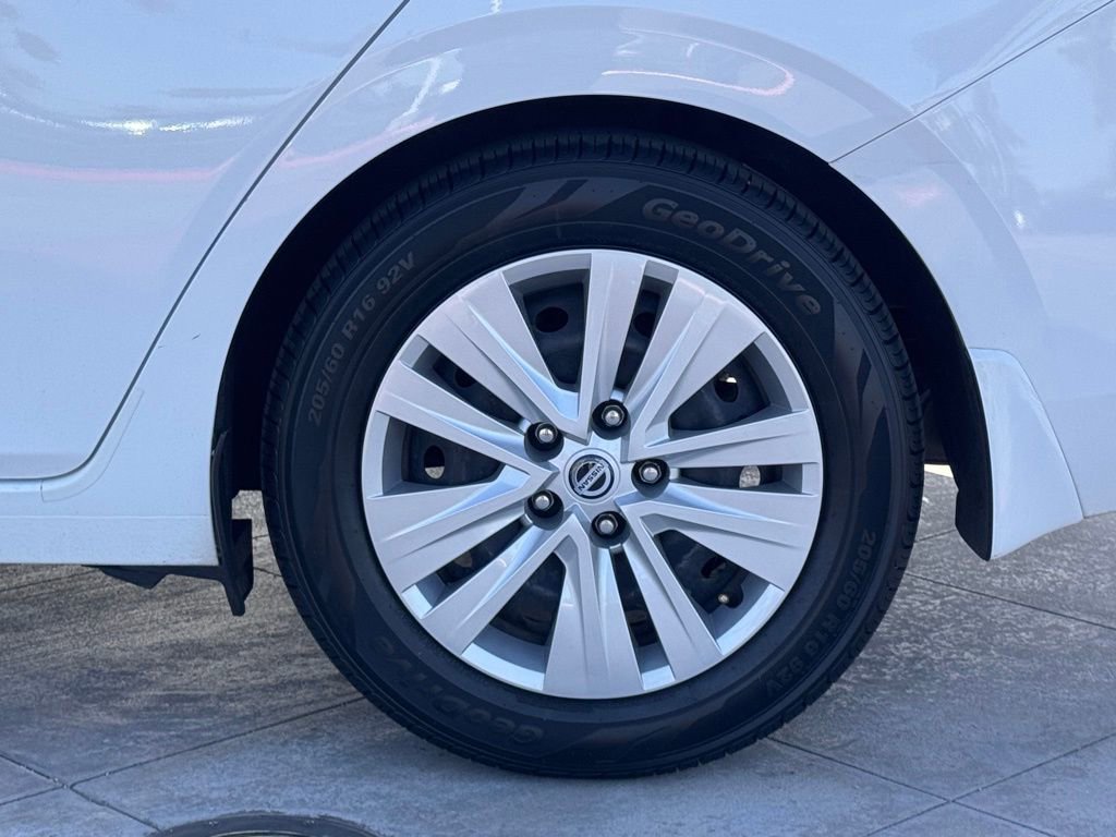 Used 2022 Nissan Sentra S w/ Trunk Package FWD image 10