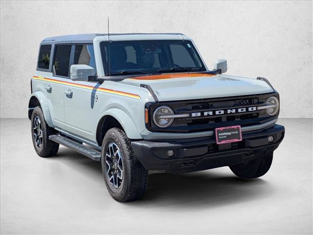 Used 2024 Ford Bronco Outer Banks image 3