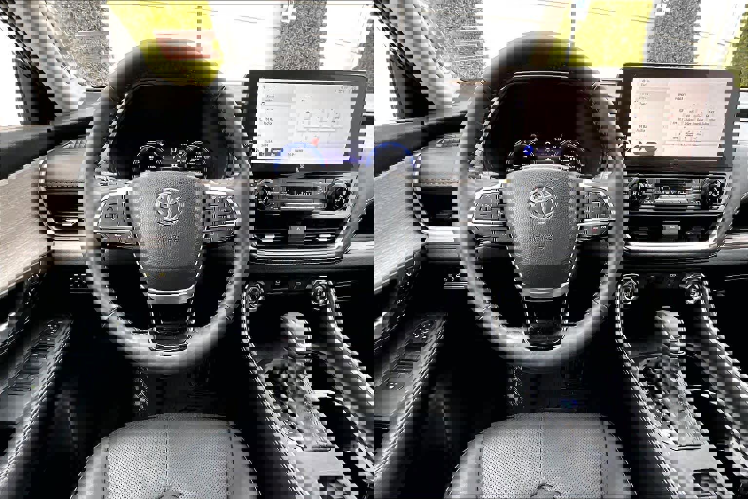 Used 2024 Toyota Grand Highlander Platinum image 5