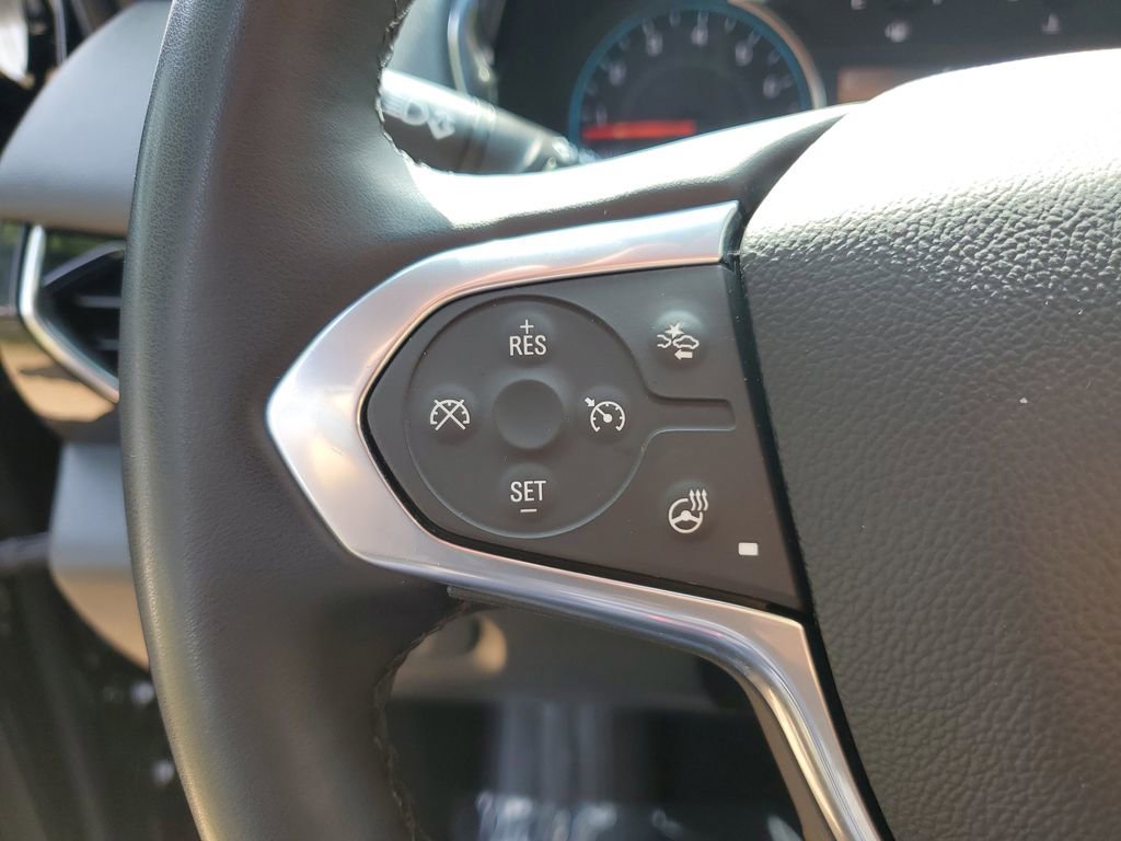 Used 2023 Chevrolet Traverse RS image 33