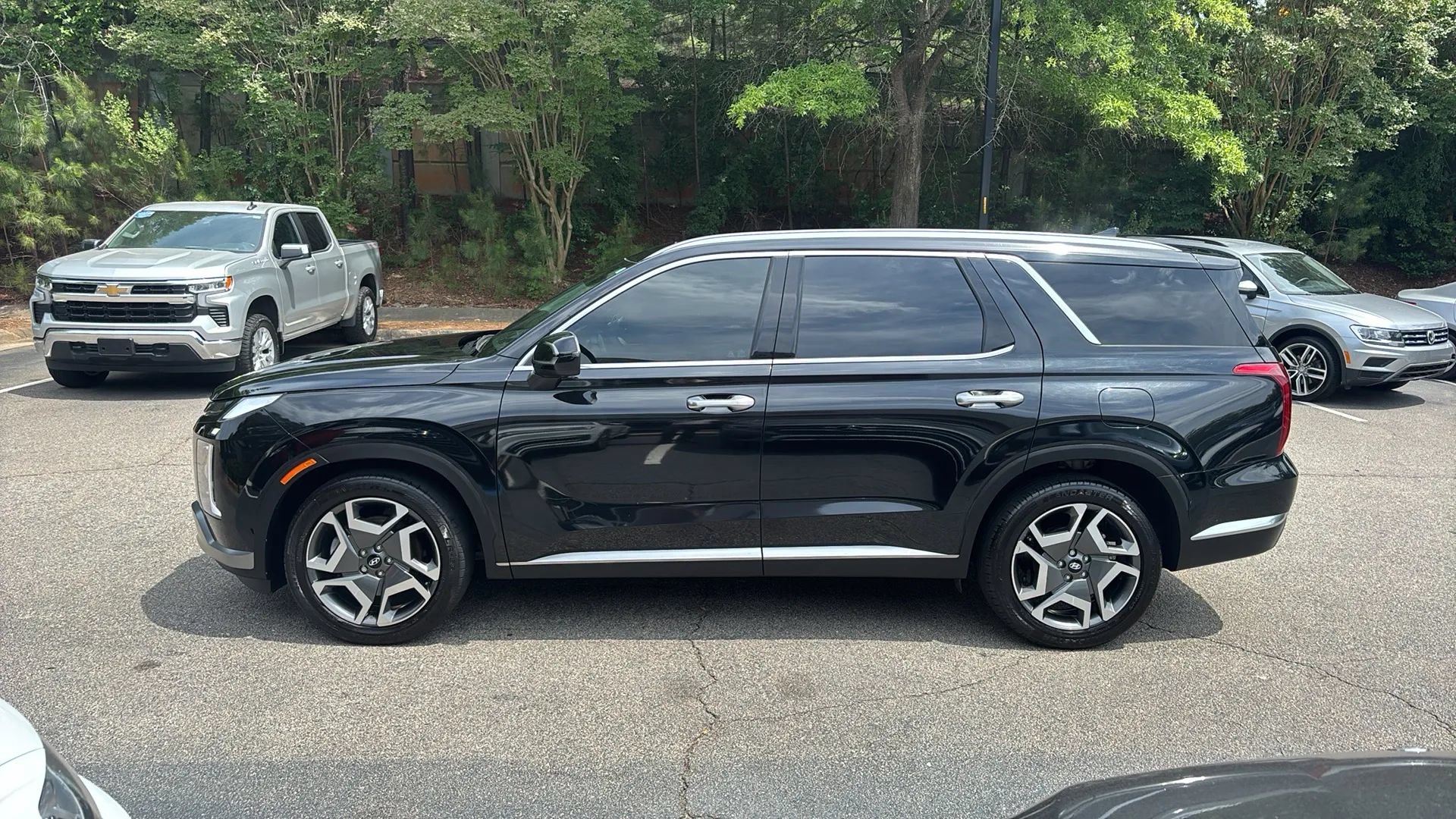 Used 2024 Hyundai Palisade Limited FWD image 8