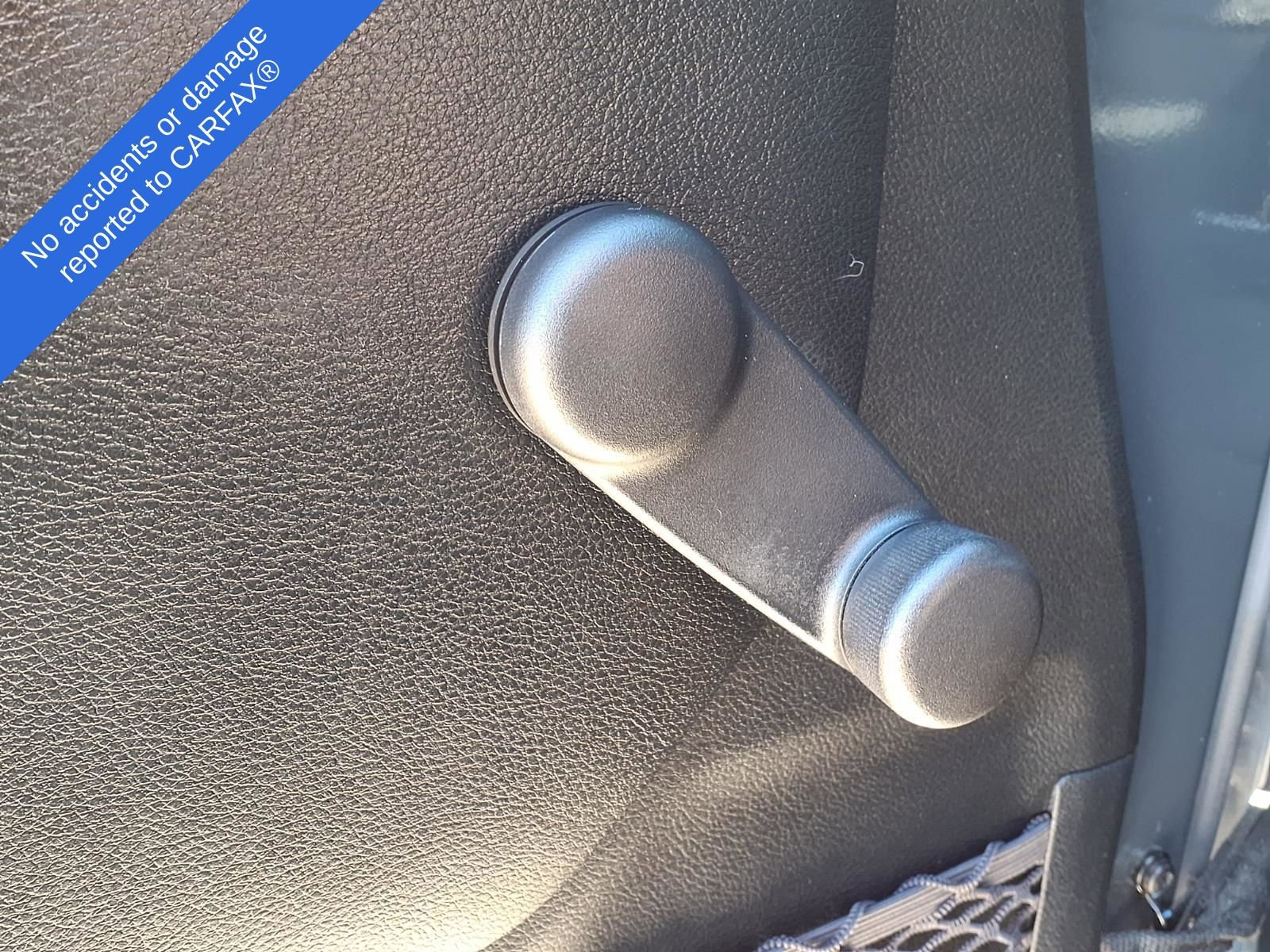 Used 2016 Jeep Wrangler Sport image 14