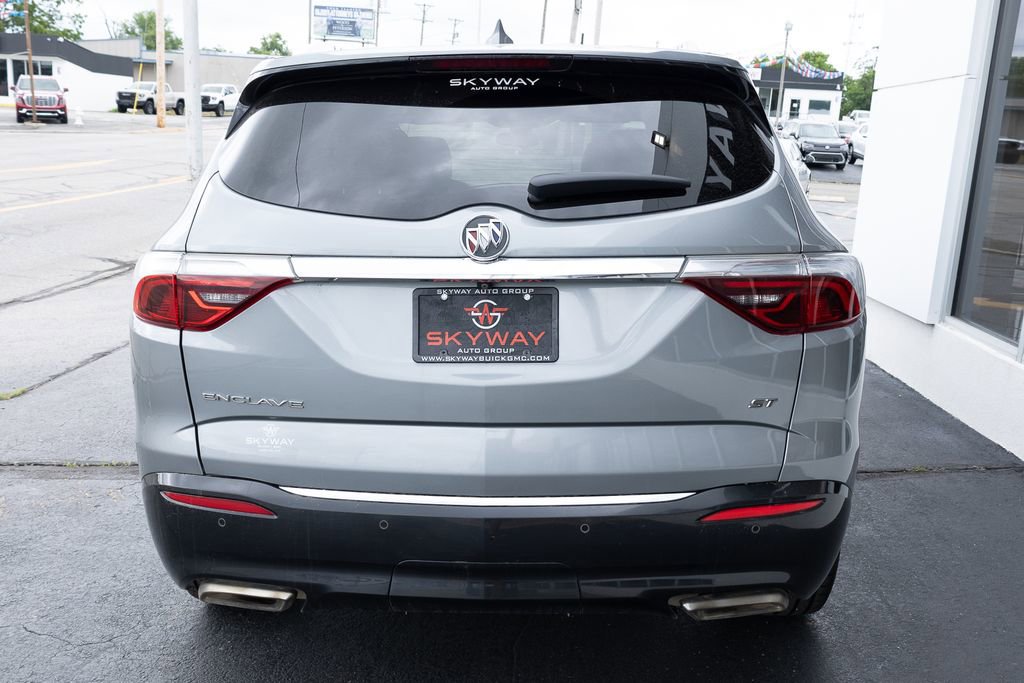 Used 2023 Buick Enclave Essence w/ Sport Touring Edition FWD image 6