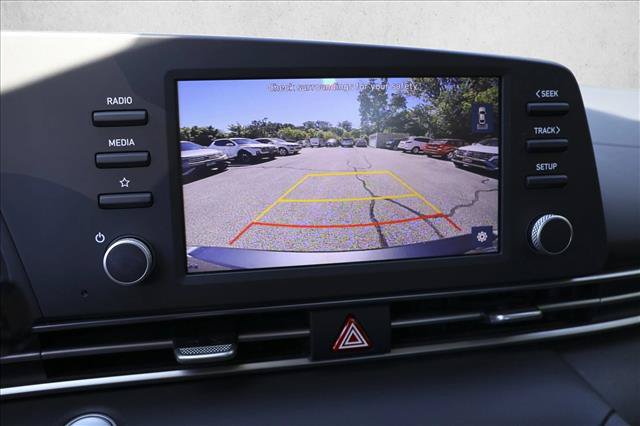 Used 2021 Hyundai Elantra SEL FWD image 17