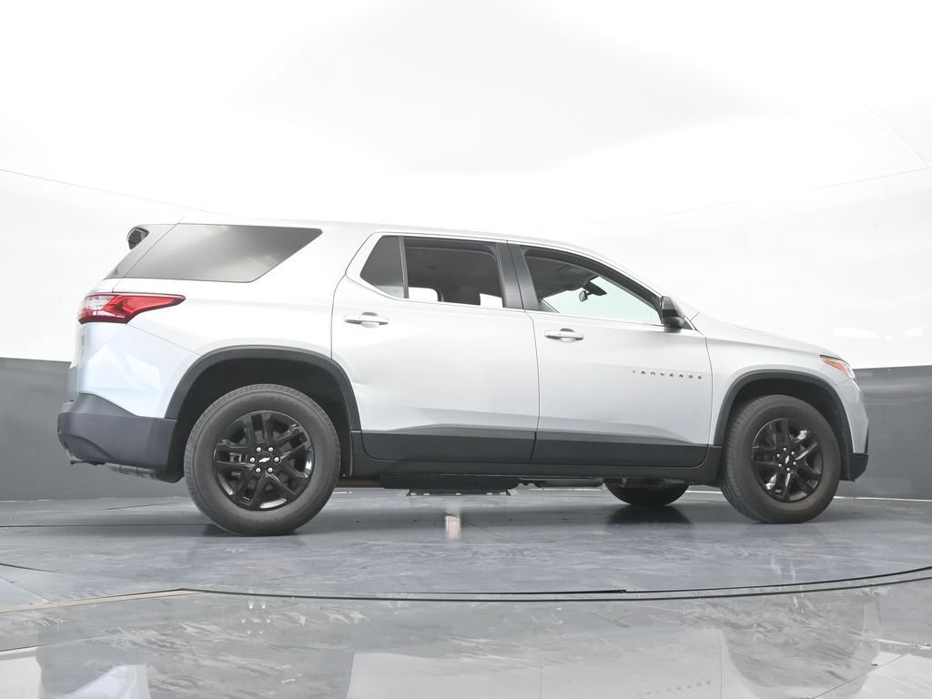 Used 2020 Chevrolet Traverse LS FWD image 57