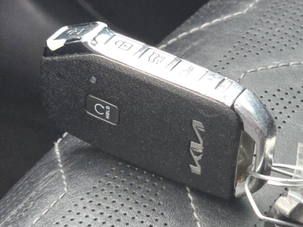 Used 2022 Kia Telluride SX w/ SX Prestige Package AWD/4WD image 40