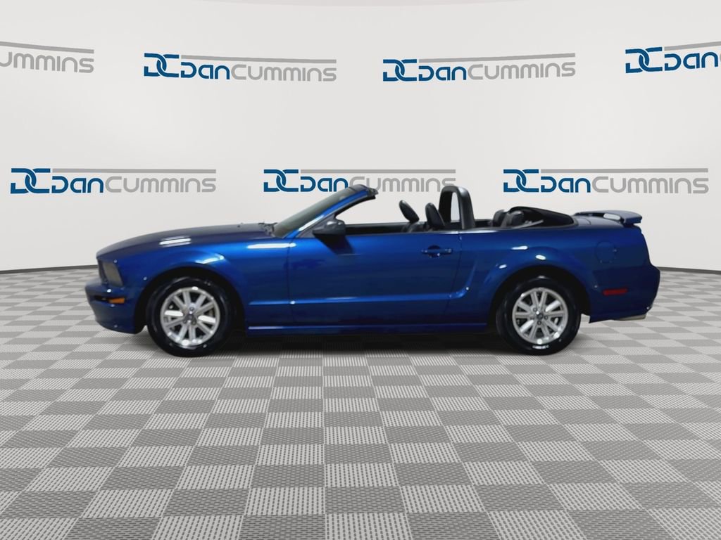 Used 2006 Ford Mustang Convertible image 5
