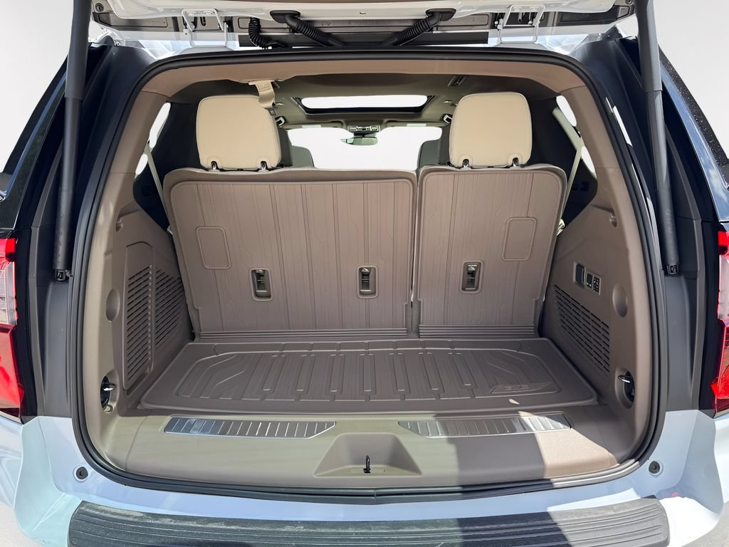 New 2026 GMC Yukon Denali w/ Sun & Power Step Package AWD/4WD image 6