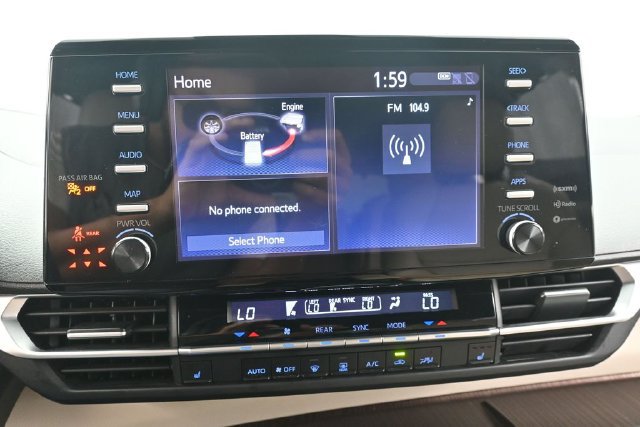 Used 2021 Toyota Sienna XLE FWD image 22