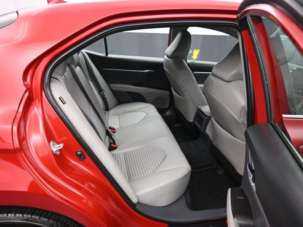 Used 2023 Toyota Camry SE image 35